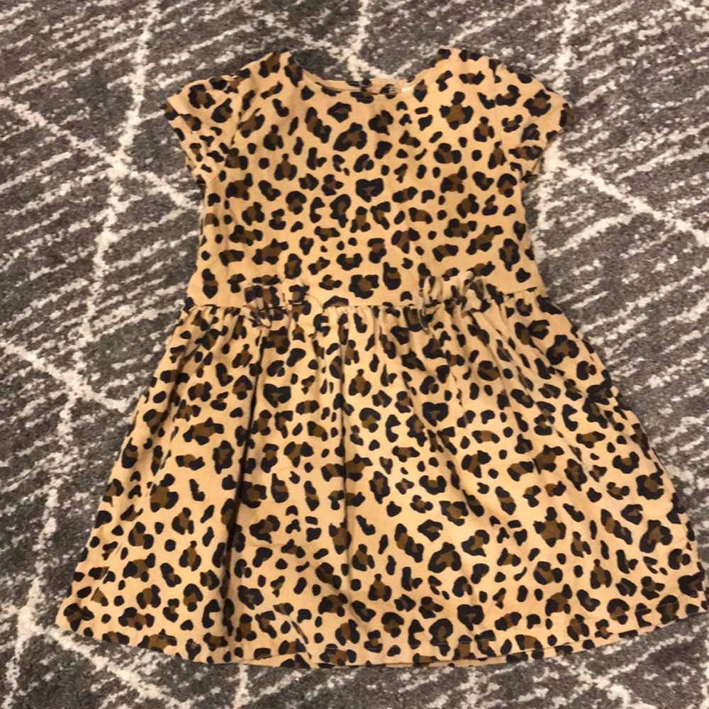 Lovely corduroy leopard dress!